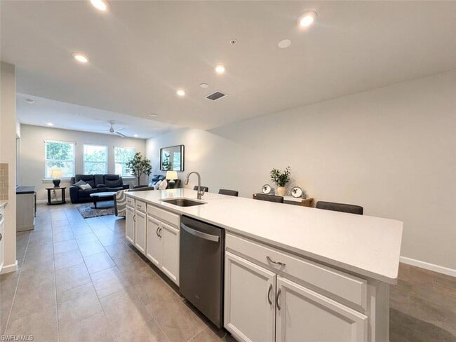 4660 Arboretum Cir