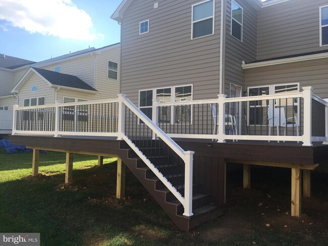 Photo - 315 Quarry Point Rd