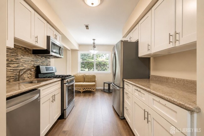 201 Edison Glen Terrace