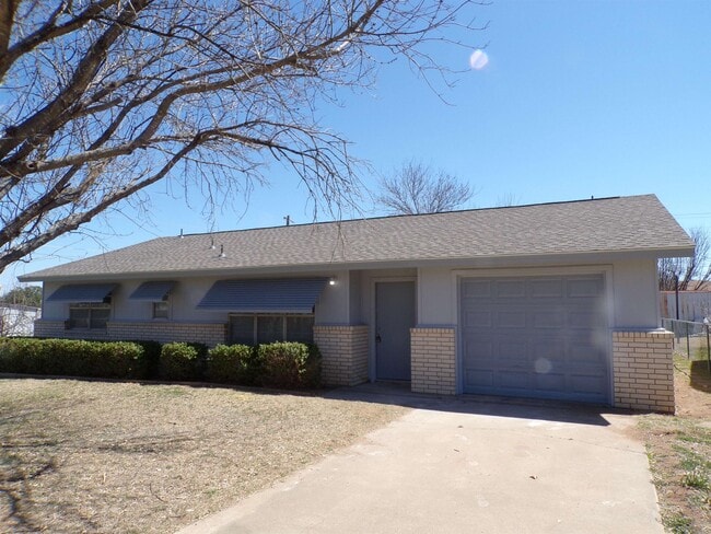 1309 Oak Rdg Dr  