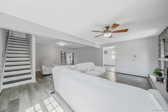 90 Twin Ln N