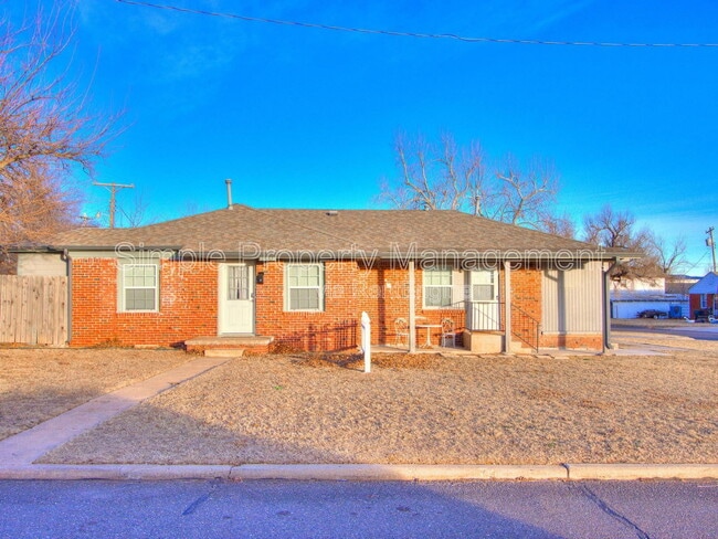 Building Photo - 900 Borum Pl Rental