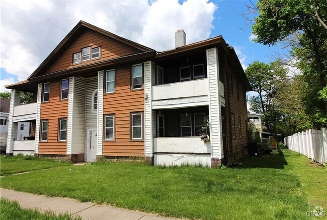 Building Photo - 601-603 Court St Rental