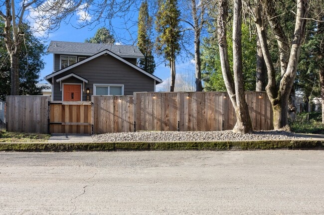 Photo - 2Bed/2Bth in Vancouver