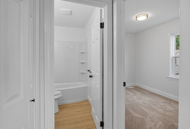 Building Photo - 23329 Hazelwood Ave Rental
