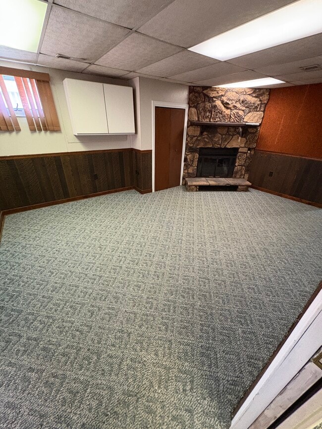 Photo - 915 Corbet St Unidad 331 School Alley