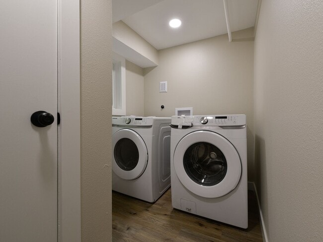 Photo - 2132-2134 NW Aspen Ave Unit 2132 NW Aspen Ave