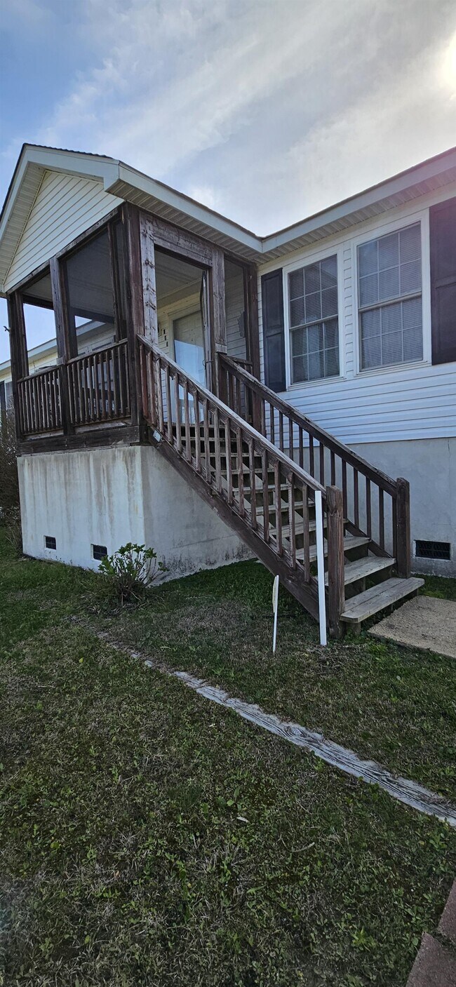 877 Merrimon Rd Rental House Rental in Beaufort, NC