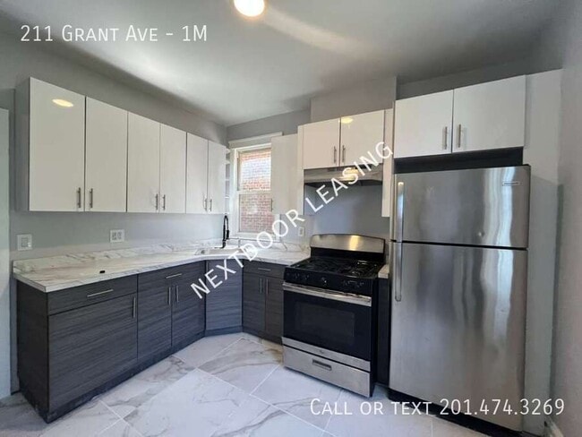 Building Photo - 211 Grant Ave Unit 1M