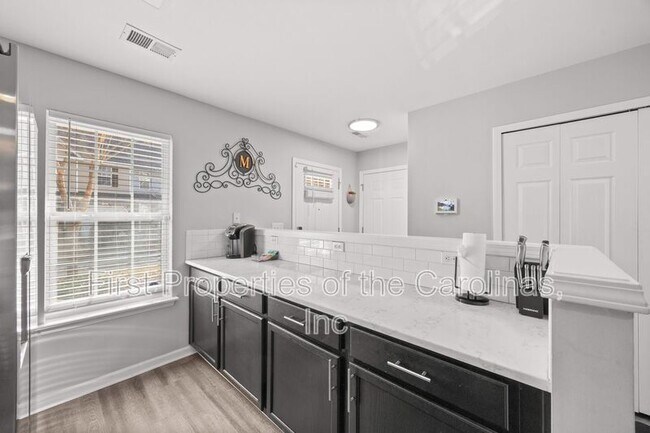 Photo - 16865 Timber Crossing Rd