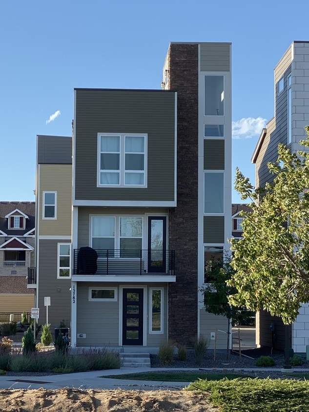Photo - 15782 E Broncos Pl (Englewood, CO)