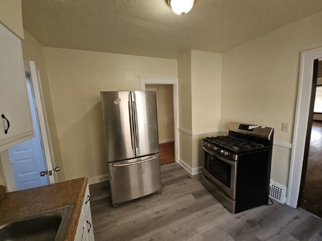 Photo - 1547 Hillcrest Rd Unit 1