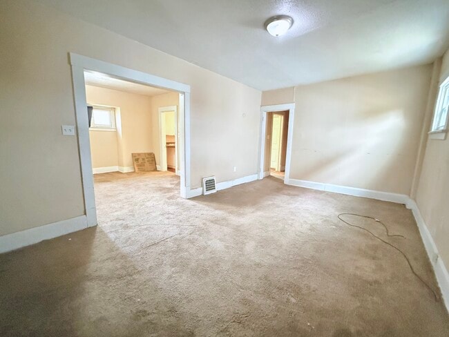 Photo - 2747 Rush Blvd