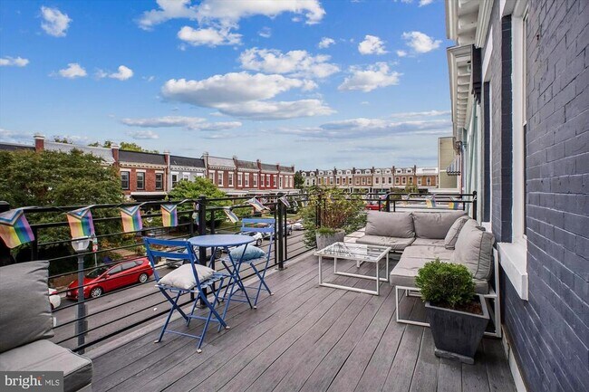 Photo - 455 Luray Pl NW