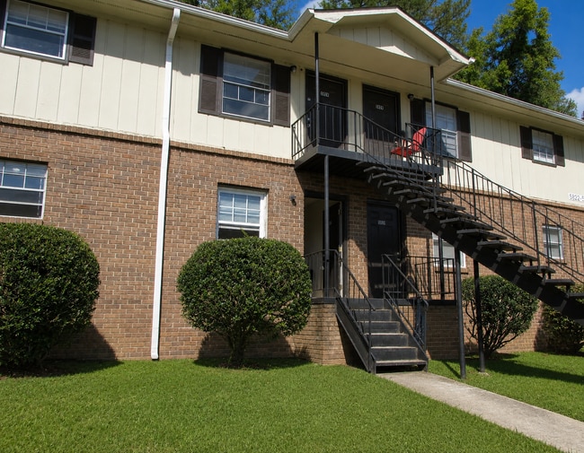 Building Photo - 5909 Lone Oak Dr SW Unit 5909