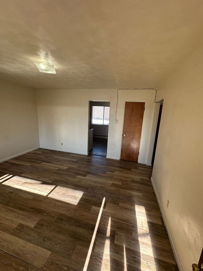 Photo - LE2012 Unit 9