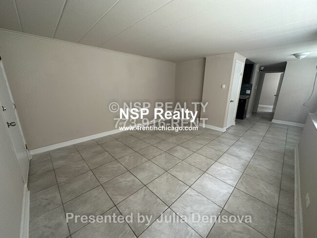 Building Photo - 9630 Ivanhoe Ave Unit 1