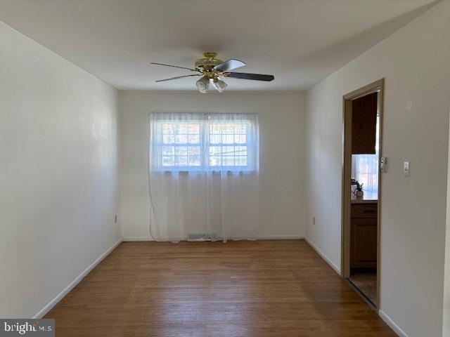 Building Photo - 7 Larchwood Rd