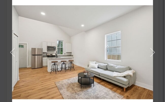 Photo - Spacious Five Bedroom Single Family Home N...
