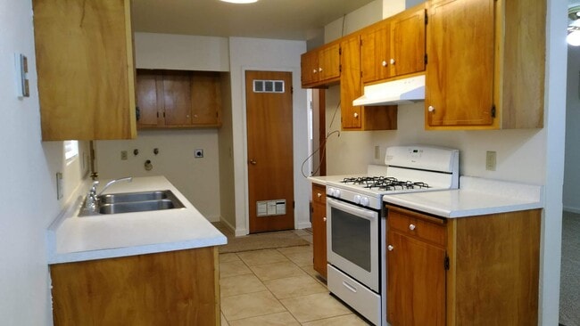 Photo - 189 N Marguerite Ave