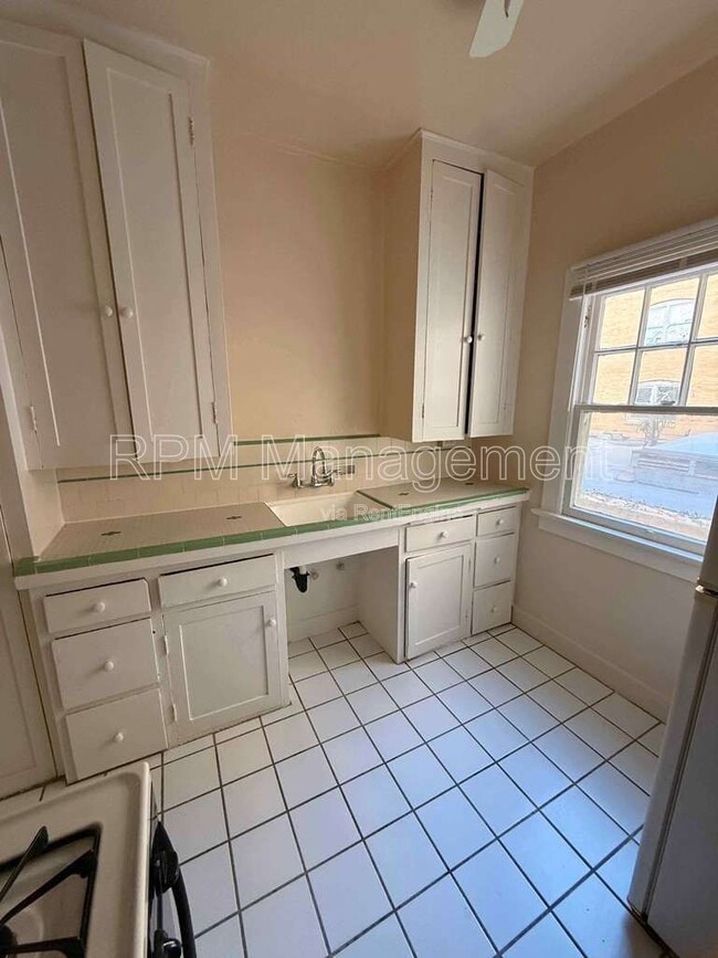 Photo - 1825 Ivar Ave Unit 209