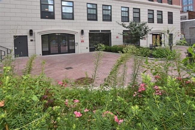 Photo - 13 Main St Unit 3F