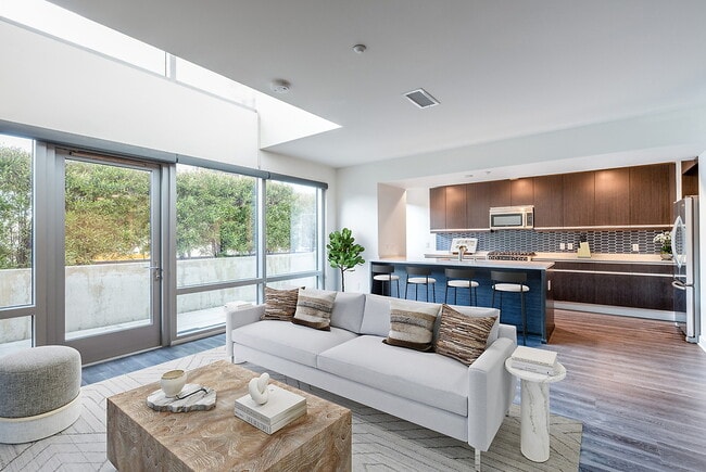 Photo - 360 Residences