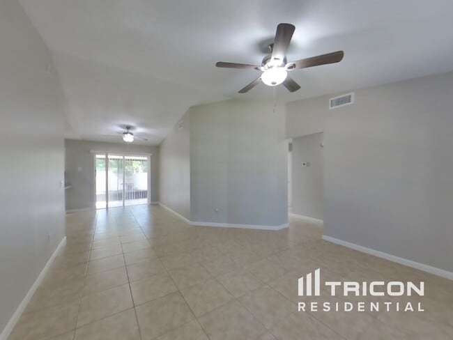 Photo - 13912 Henson Cir