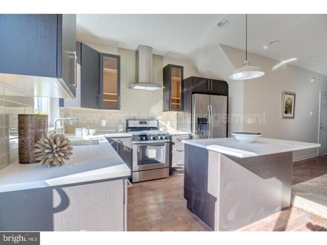 Photo - 1416 Parrish St Unit 2