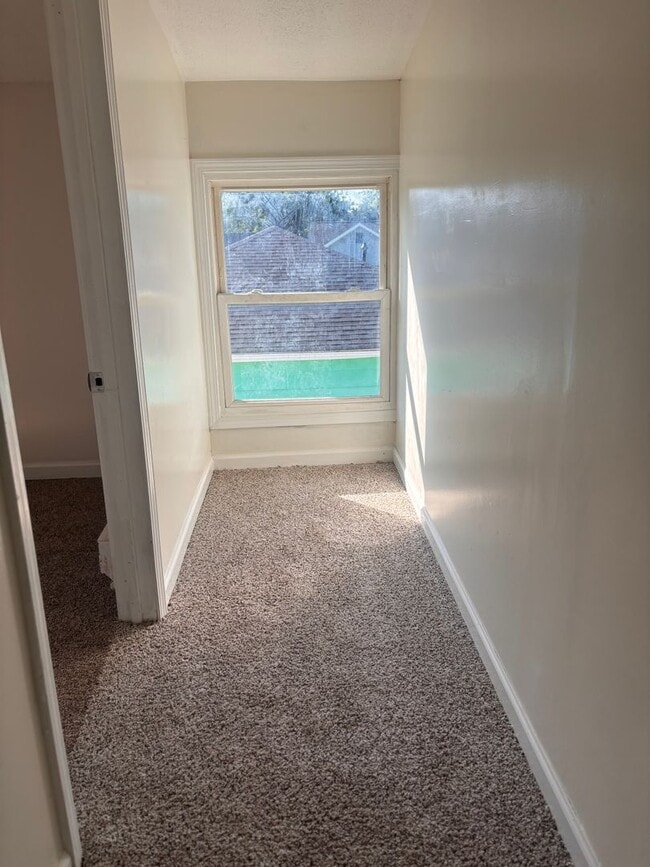 Photo - S Oak Apartment Unit 2