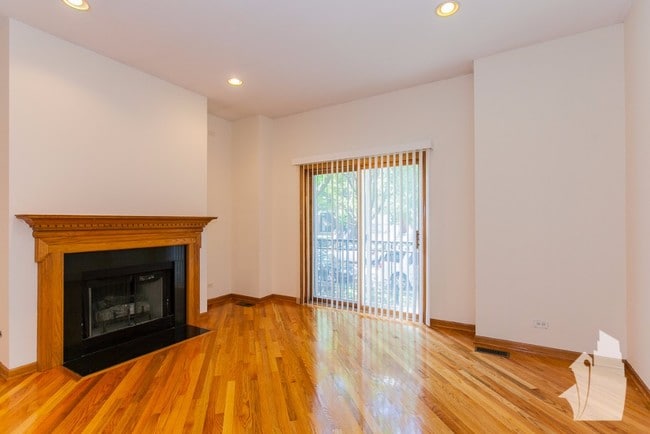 Photo - 2719 N Wayne Ave Unidad 2S