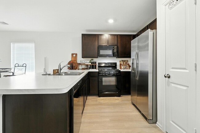 Photo - 379 Jewett Meadow Dr