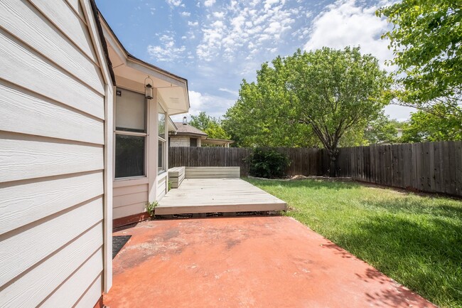 Photo - Beautiful & Convenient 3 Bedroom, 2 Bath Home in North Austin