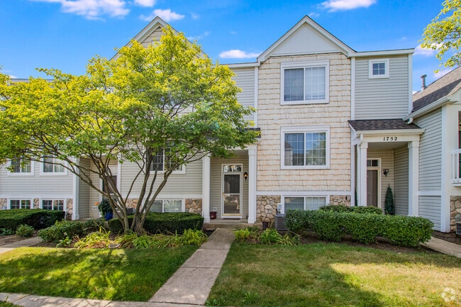 Building Photo - 1754 Middlebury Dr Unit 343 Rental