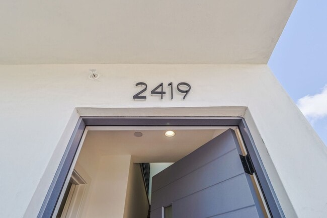 Photo - 2419 Carmona Ave Apartamento Unidad 2419