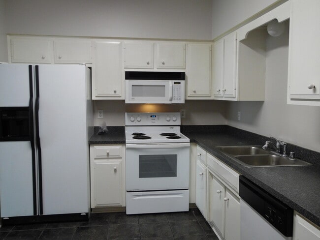 Photo - 317 Bainbridge Dr