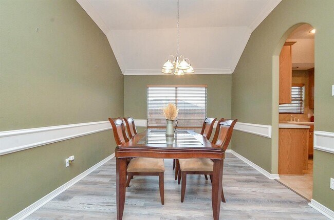 Photo - 20203 Goss Hollow Ln