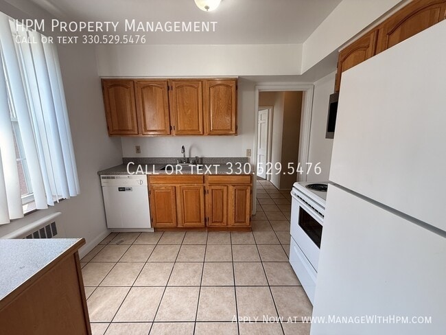 Photo - 3270 Warrensville Center Rd Unit 306