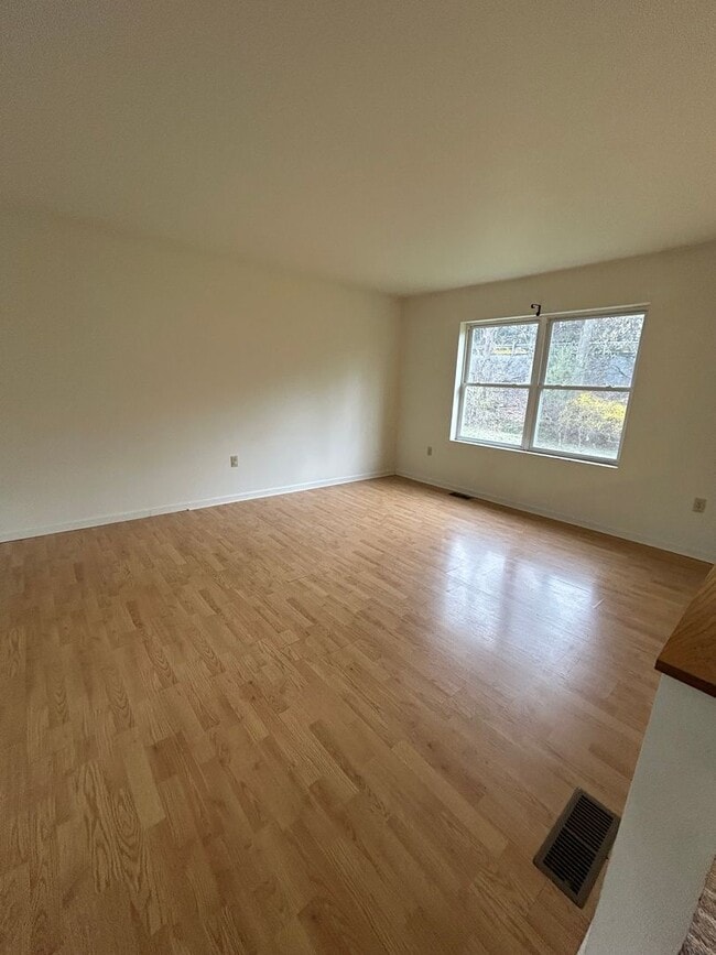 Photo - 3 bed, 3 bath House