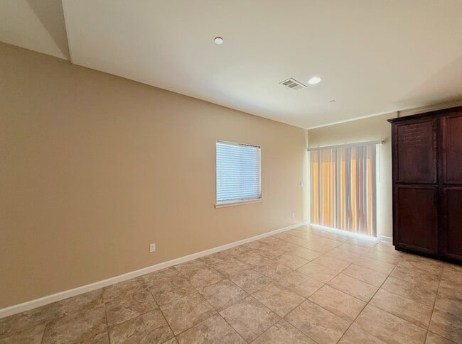 Photo - 4014 Cinnabar Ave