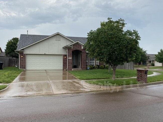 Building Photo - 18101 Viento Dr