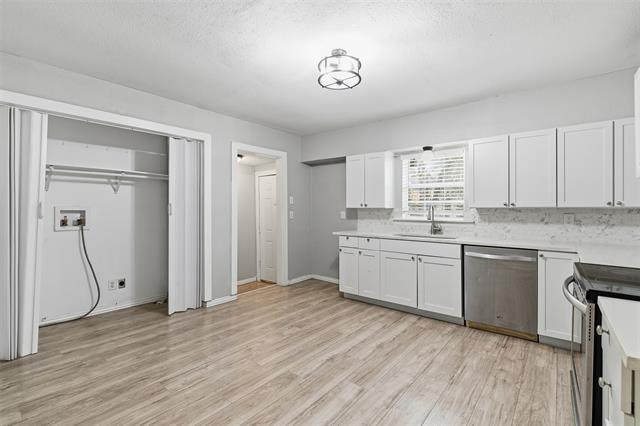 Photo - 405 N Carr Ave