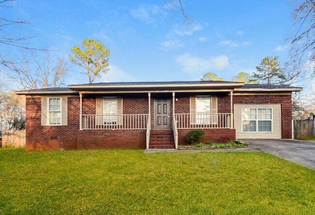 Cozy Brick Home in Montevallo, AL - Cozy Brick Home in Montevallo, AL