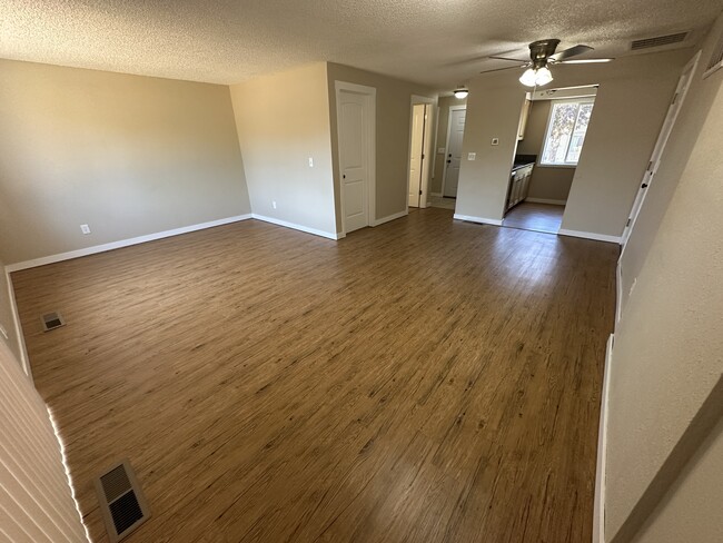 Photo - 5426 Nicole Ct SE