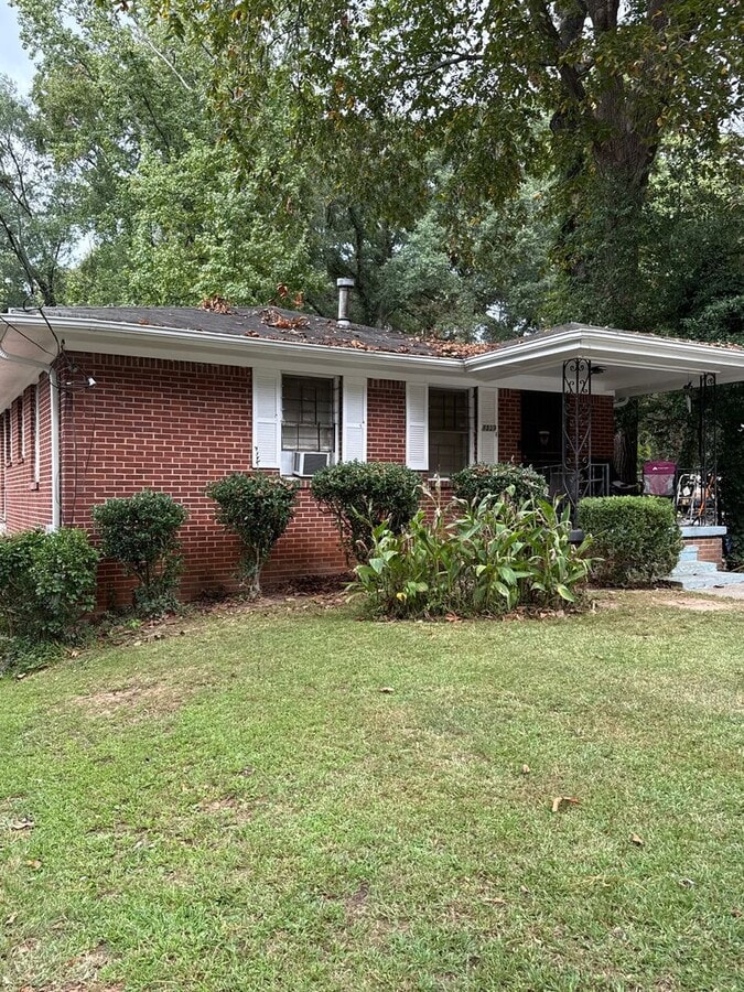 Photo - 1337 Beecher St SW Unit B