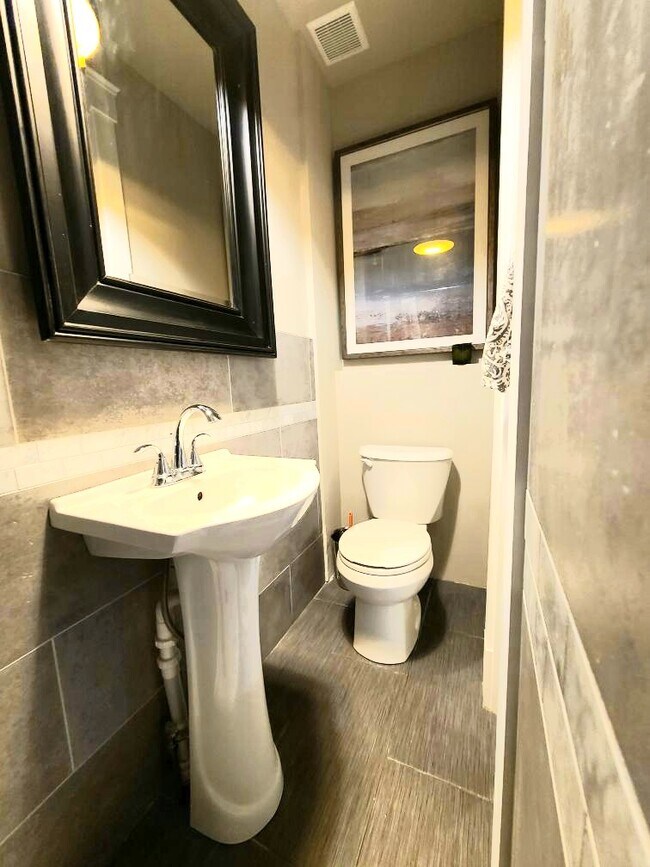 Photo - 443 E 141st St Unit 3