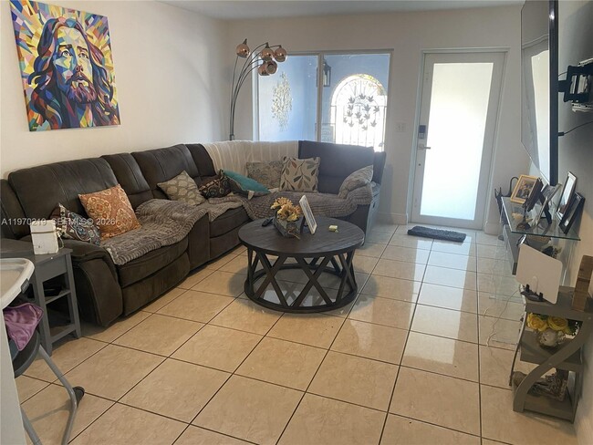 Photo - 3251 SW 67th Ave