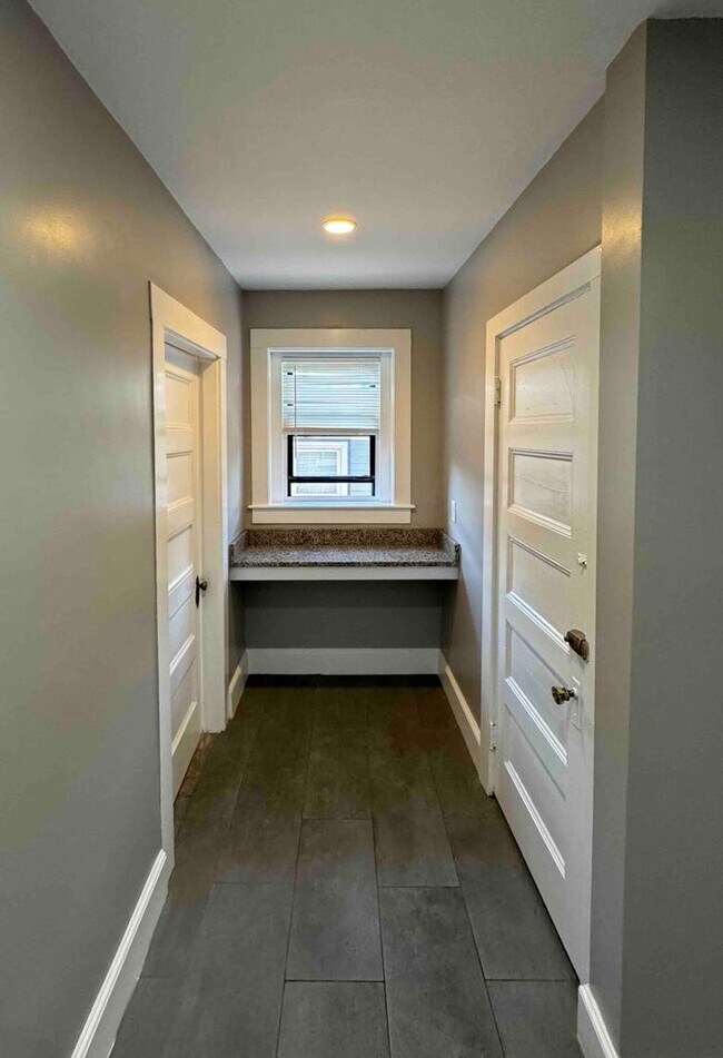 Photo - 11 Upland Rd #5E Cambridge MA 02140