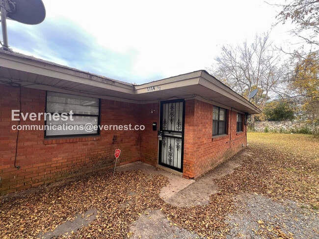 Building Photo - 1814 1/2 South Cross Street