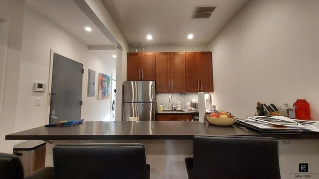 Photo - 456 Bergen St